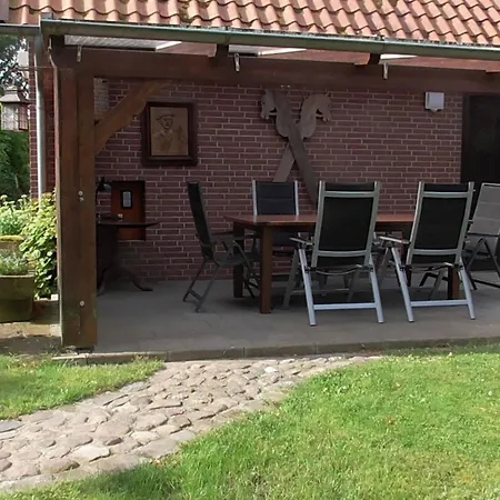 Mit Ueberdachter Terrasse Und Carport By Interhome Hébergement de vacances