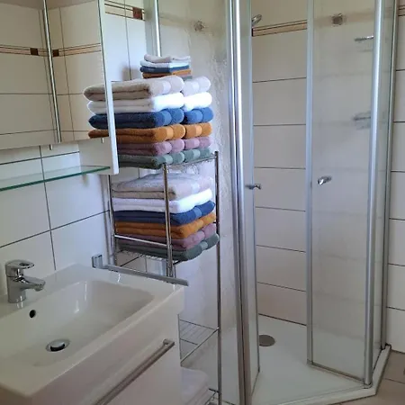 Prázdninový dům Mit Ueberdachter Terrasse Und Carport By Interhome